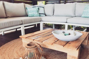 Stylish Family Beach House - 200m to the Beach
